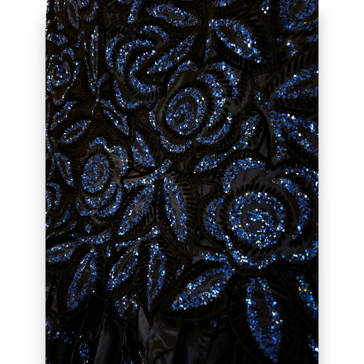 Robe de bal à sequins floraux de créateur Jiki Monte-Carlo Creations