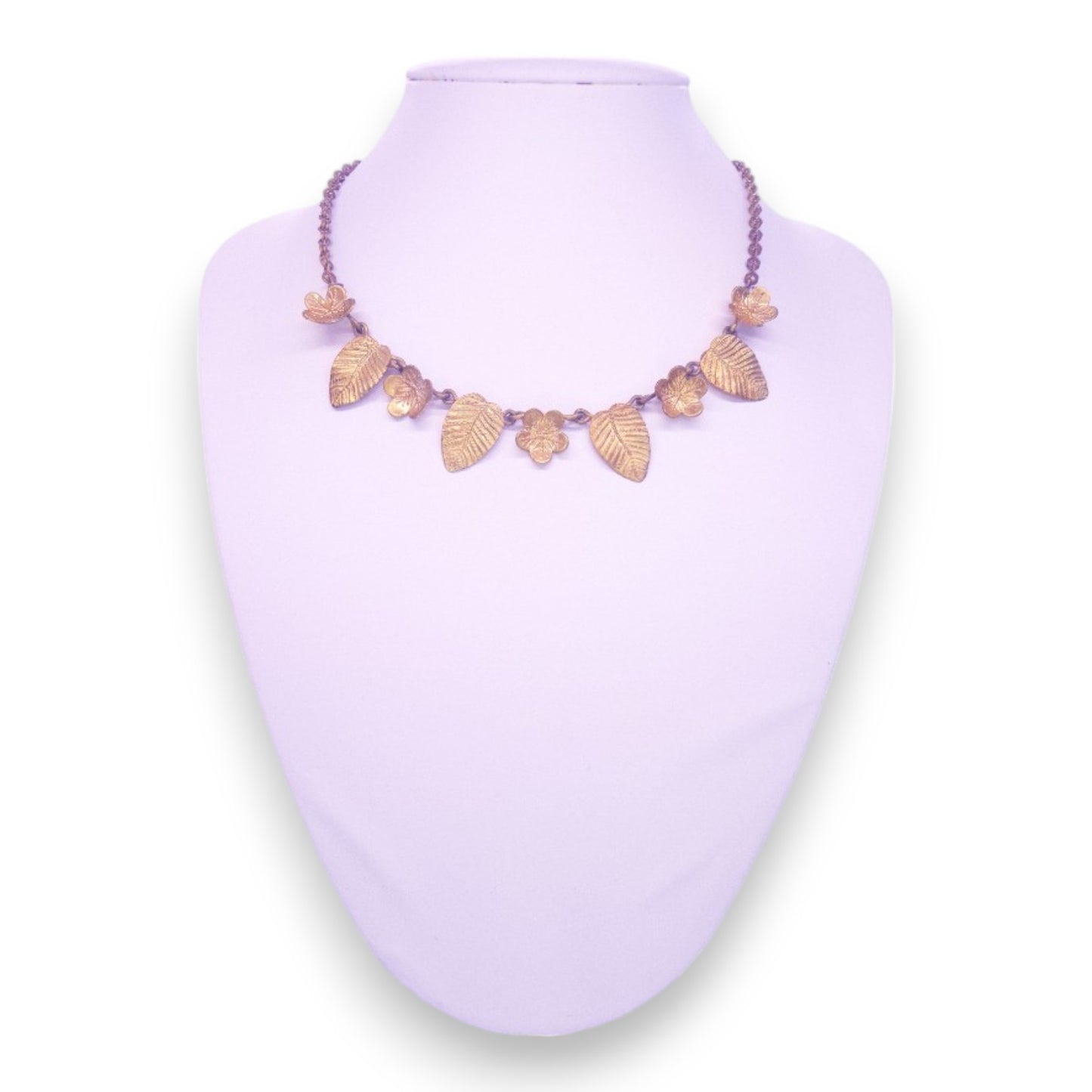 Gold Tone Nature Inspired Leaves Necklace
