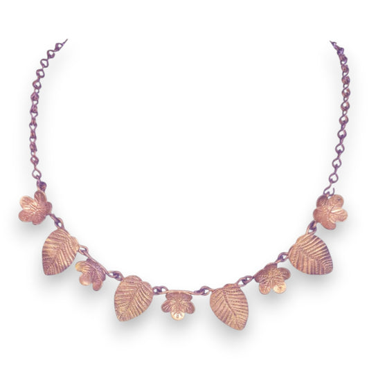 Gold Tone Nature Inspired Leaves Necklace