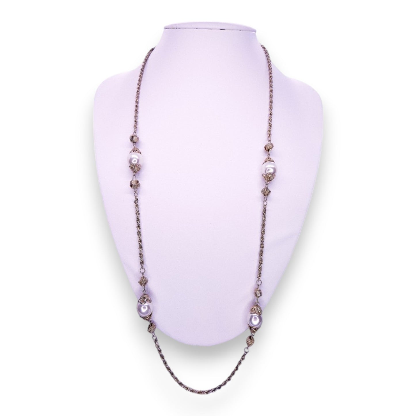Gold Tone Faux Pearls Vintage Necklace