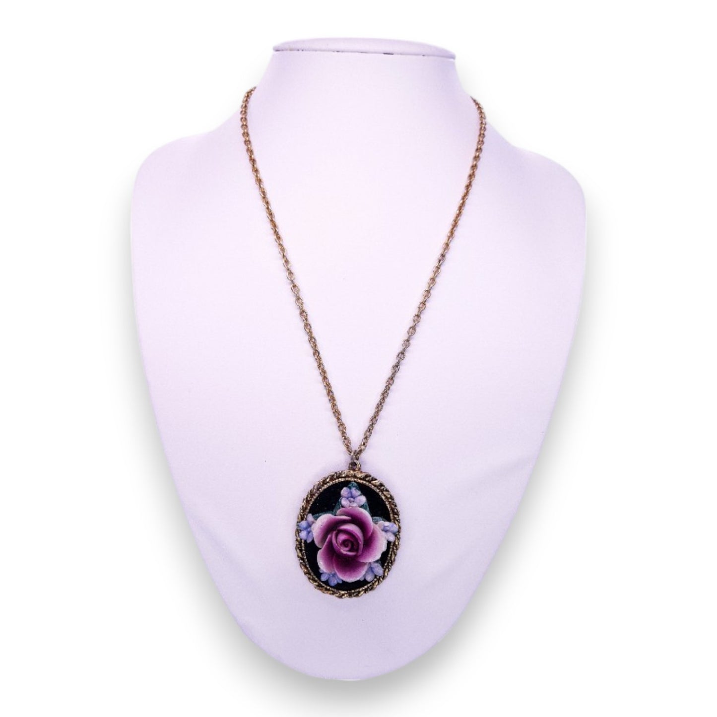 Gold Tone Ceramic Nature Inspired Necklace