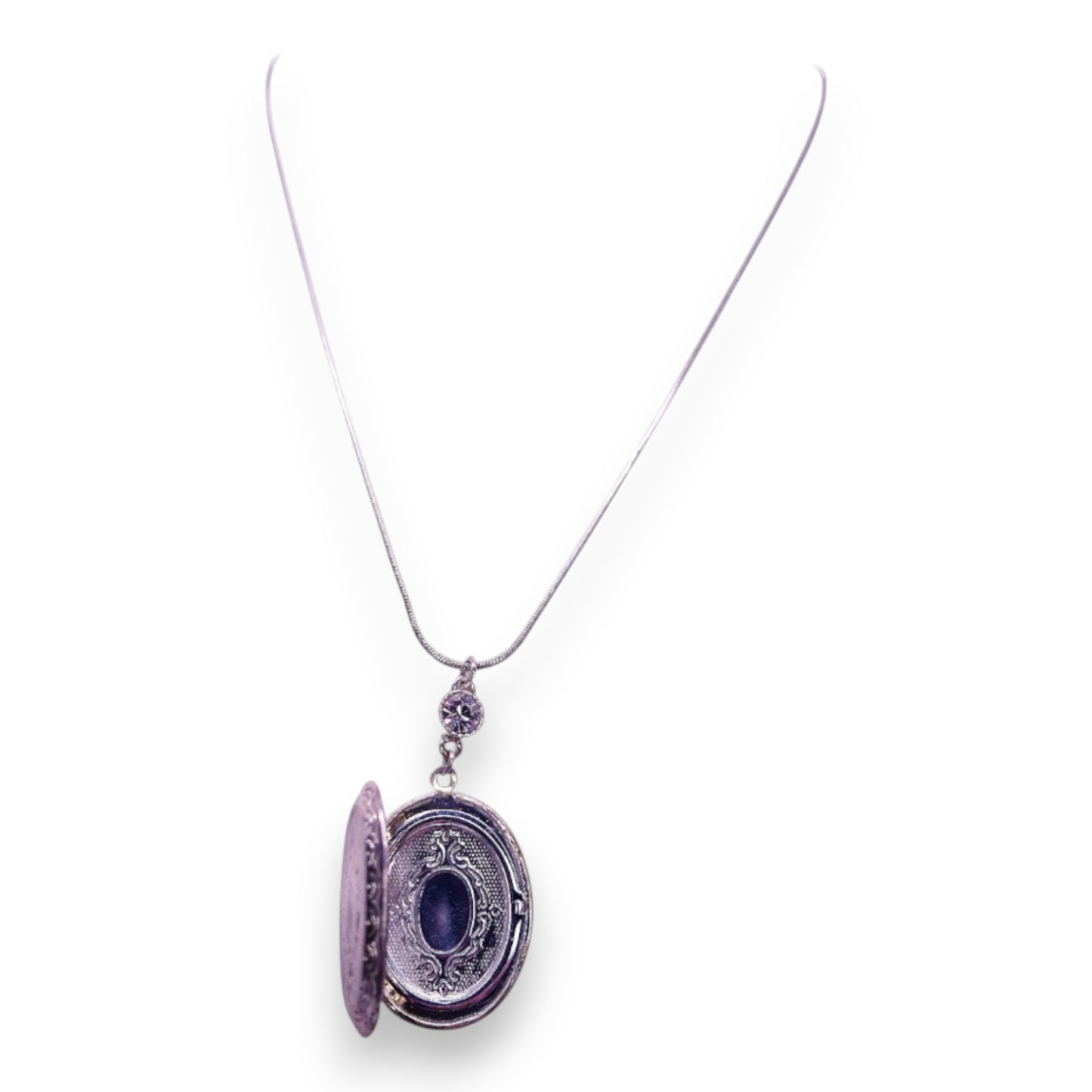 Silver Tone Classic Necklace