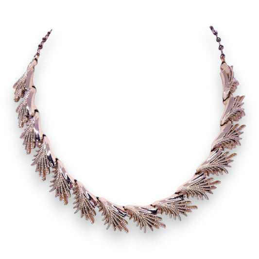 Gold Tone Nature Inspired Leaves Necklace