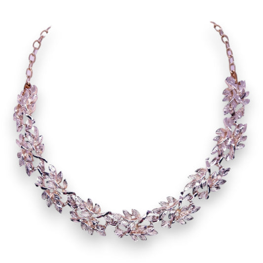 Gold Tone Nature Inspired Leaves Necklace