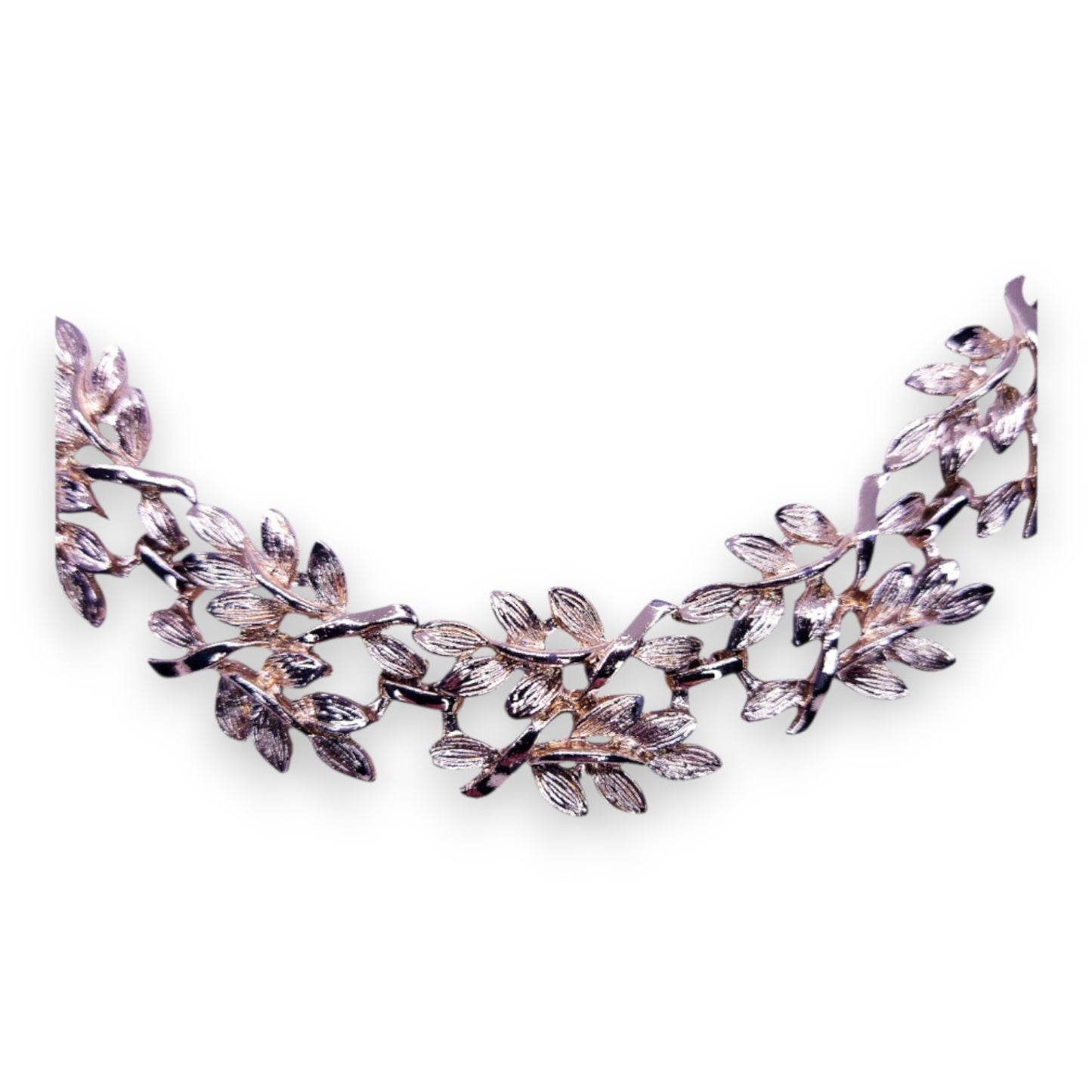Gold Tone Nature Inspired Leaves Necklace