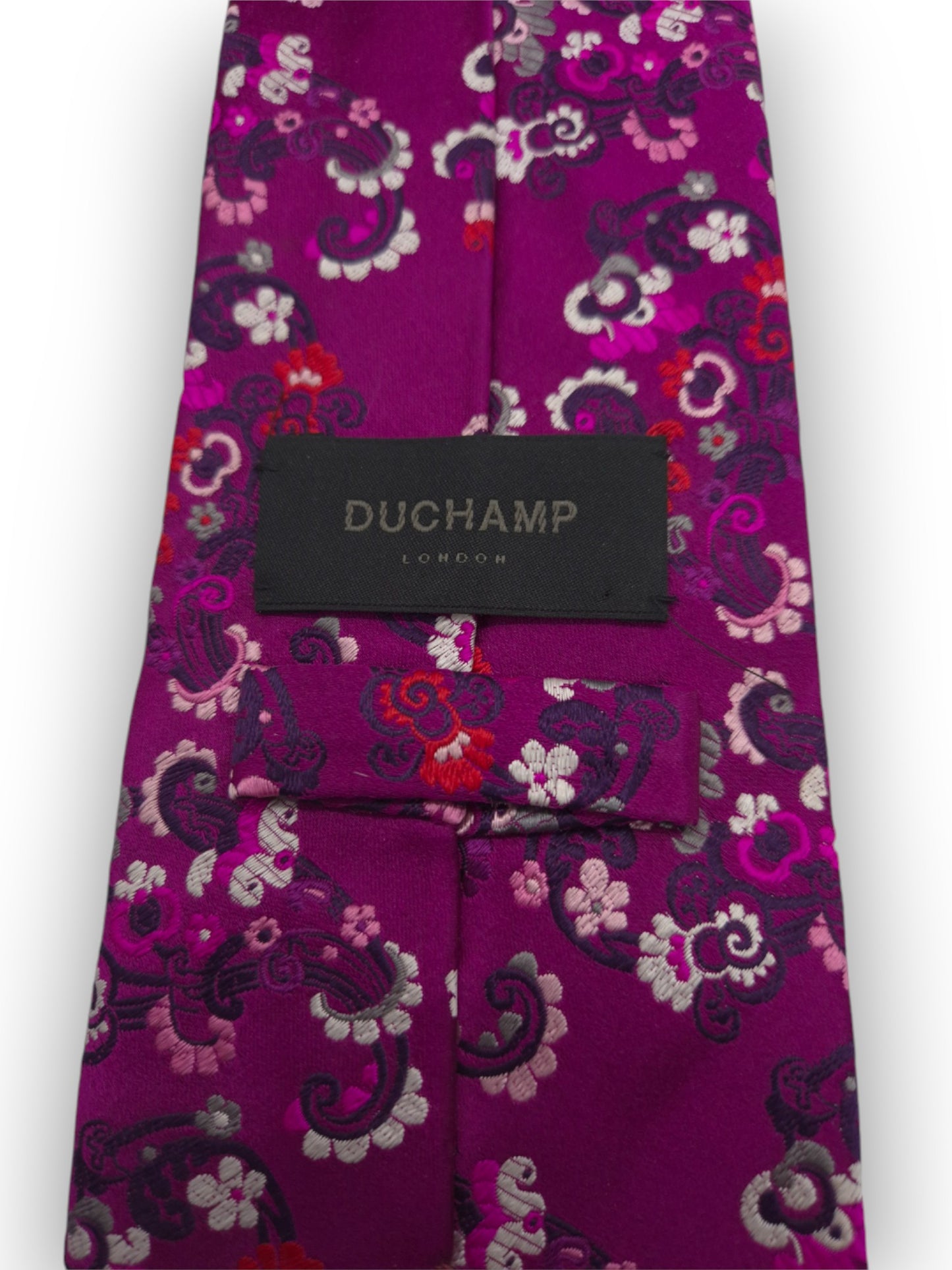 Corbata púrpura de Duchamp