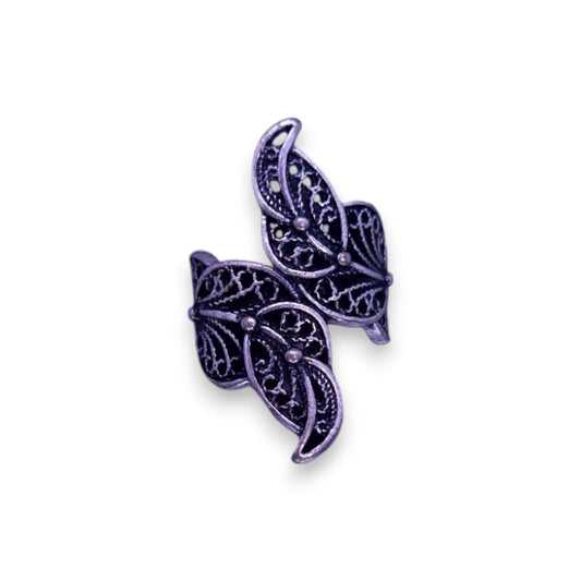 Silver Tone Nature Inspired Leaves Ring