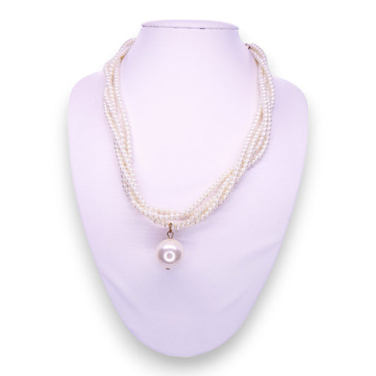 Faux Pearls Vintage Necklace