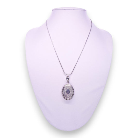 Silver Tone Classic Necklace
