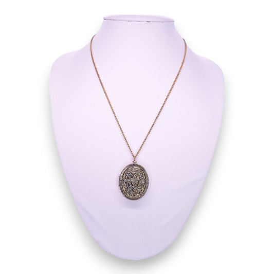 Gold Tone Classic Necklace