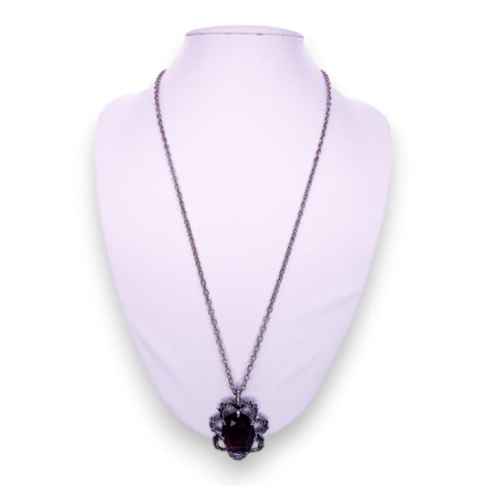 Silver Tone Black Stone Vintage Necklace