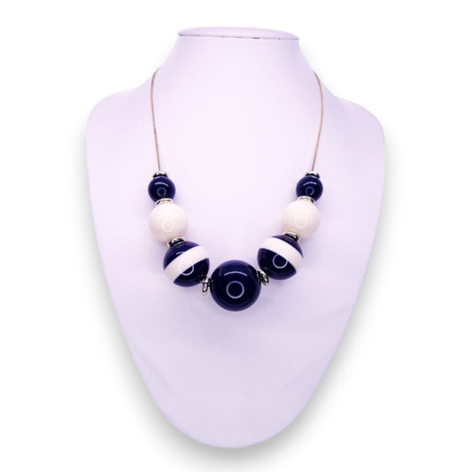 Gold Tone Vintage Necklace