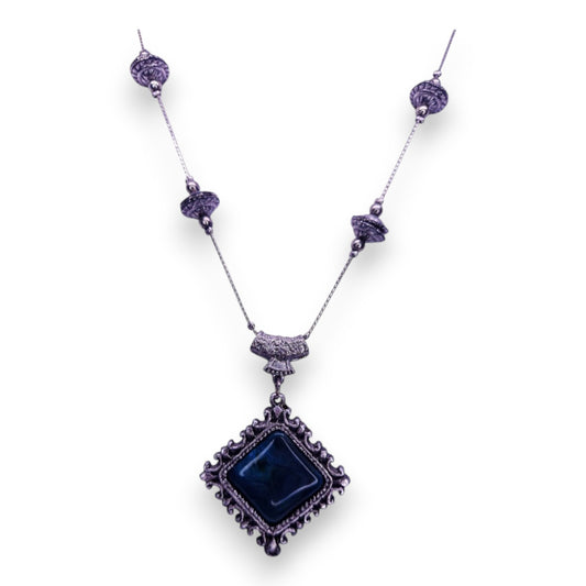 Silver Tone Green Stone Vintage Necklace