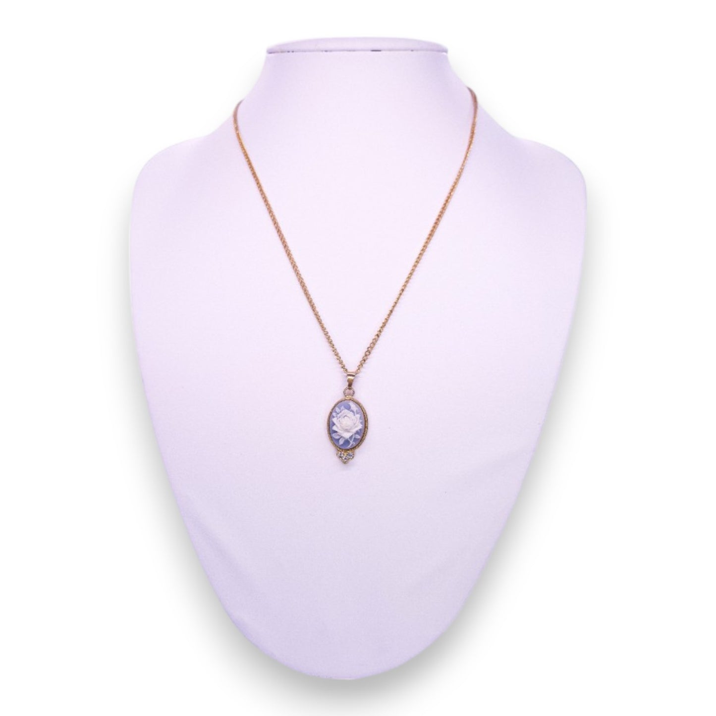 Gold Tone Possible Wedgwood Cubic Zirconia Nature Inspired Necklace